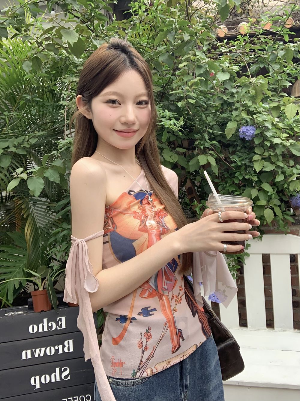Real-life three-standard American hot girl printed off-shoulder slim design mesh T-shirt for women
