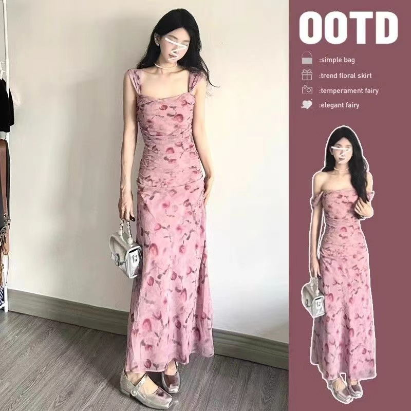 甜美粉色吊帶2025新款夏季碎花連衣裙女小個子長款氣質收腰裙子