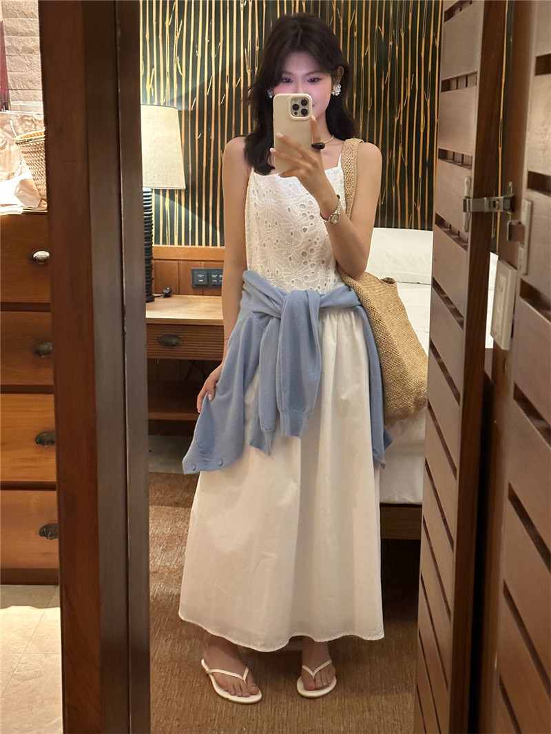 2025年春季新款設計感鈎花鏤空氣質顯瘦吊帶連衣裙女ins
