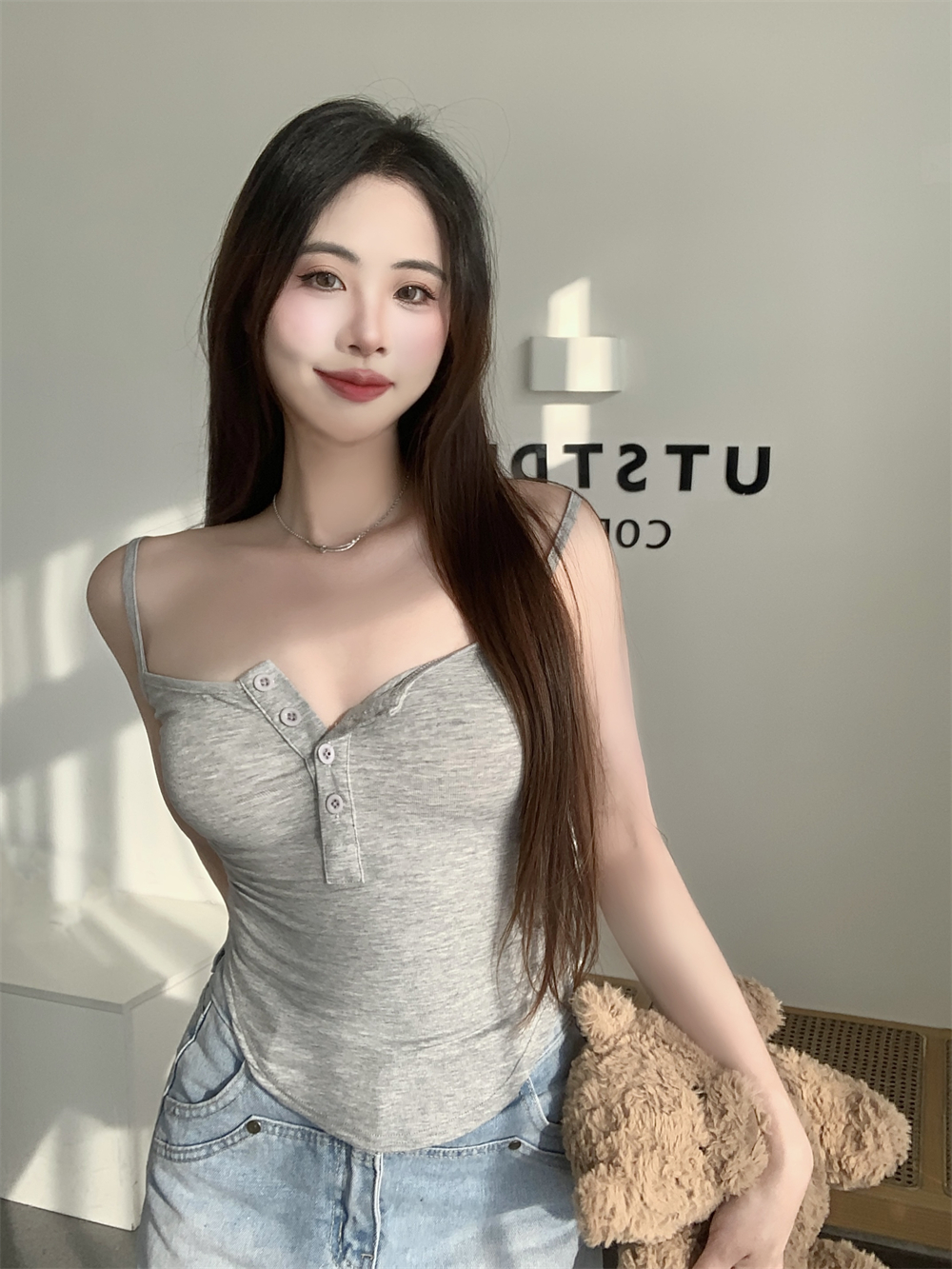 實拍 夏季新款辣妹吊帶紐扣背心打底衫女