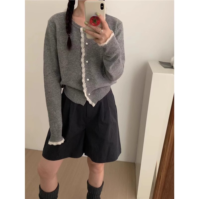 Lace-edged pearl button wool sweater Europe station early autumn new style small fragrance style reduces age and makes you look thin