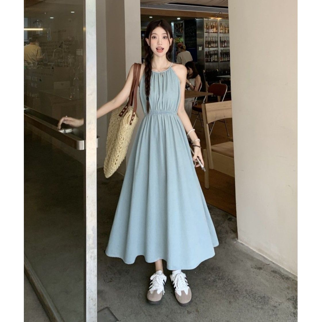 Blue French halter neck suspender dress for women in summer new style seaside vacation style sleeveless beach skirt