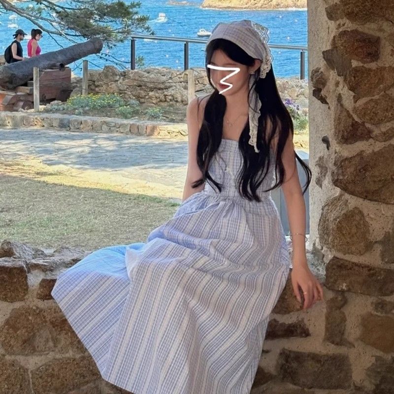 Blue checkered strap sling dress for women in summer French high-end waist-hugging slimming skirt