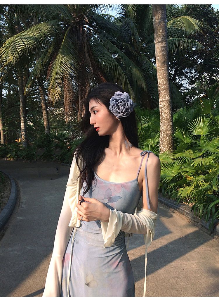 蝴蝶油畫印花吊帶裙女2025年夏新款修身顯瘦氣質連衣裙包臀長裙子