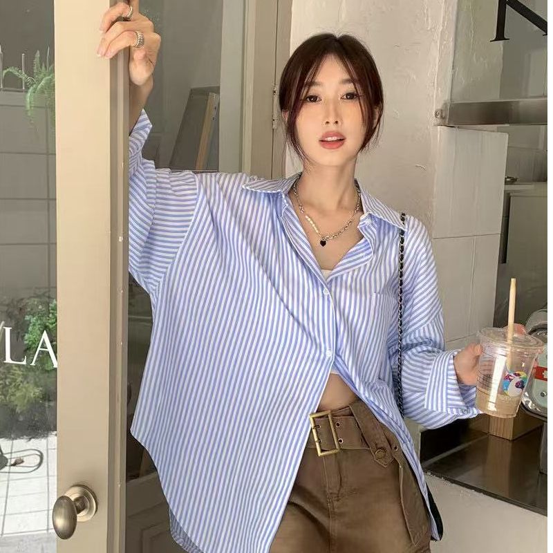 Casual lazy age-reducing 2025 striped shirt for women in spring and autumn loose Korean style gentle design versatile top cardigan