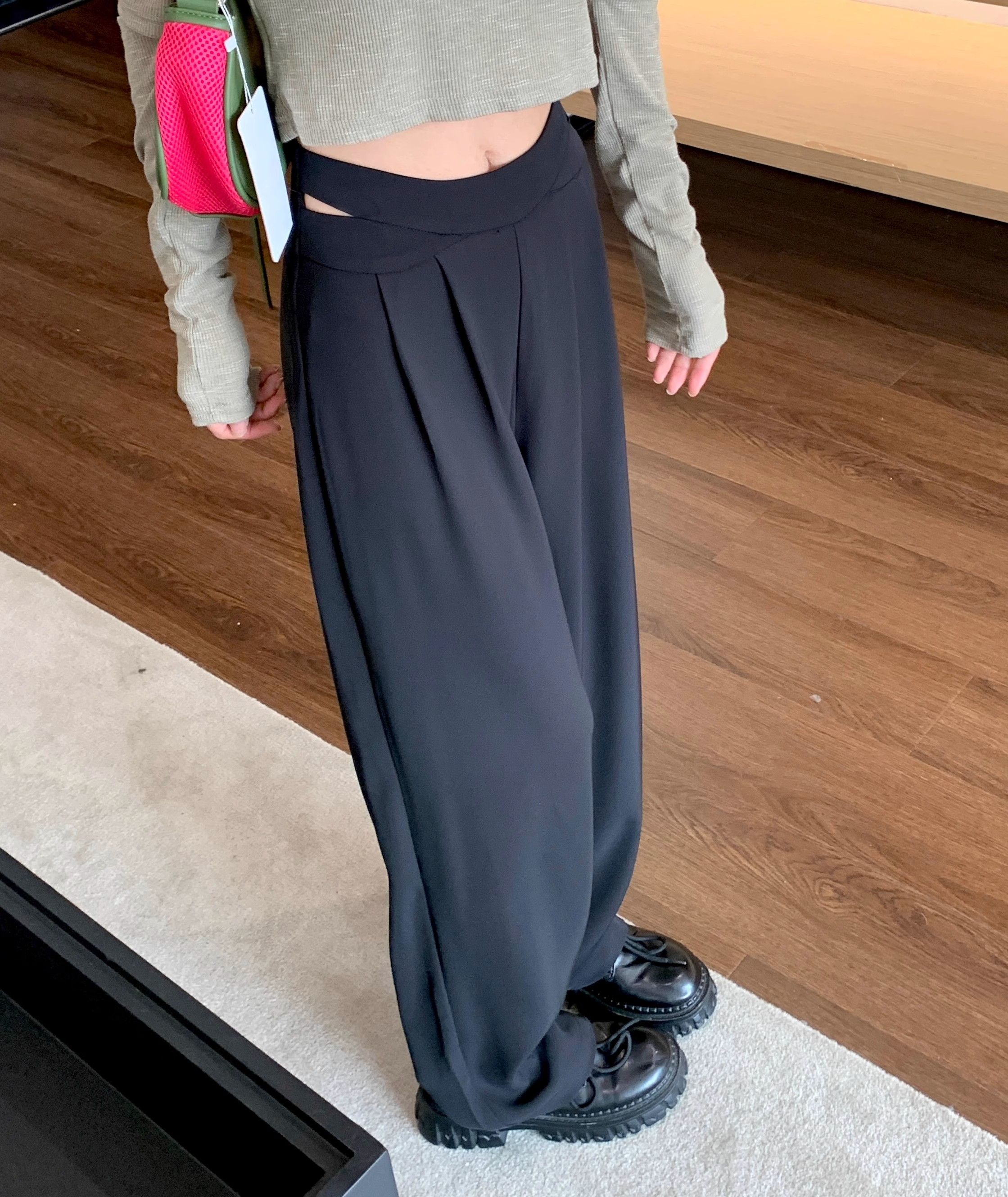 Black ice silk suit wide-leg pants for women 2025 summer thin high waist droop casual slim straight pants autumn