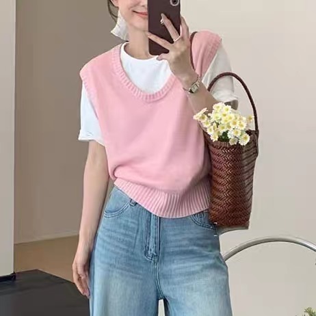 New Korean simple and gentle style V-neck knitted vest + versatile short-sleeved T-shirt two-piece set