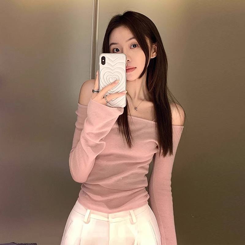 Hot girl gray one-shoulder top for women in early spring slim knitted inner bottoming shirt short off-shoulder long sleeves