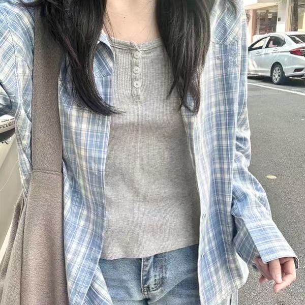 慵懶風翻領撞色格紋襯衫女春季新款設計感襯衣寬鬆休閒長袖上衣潮