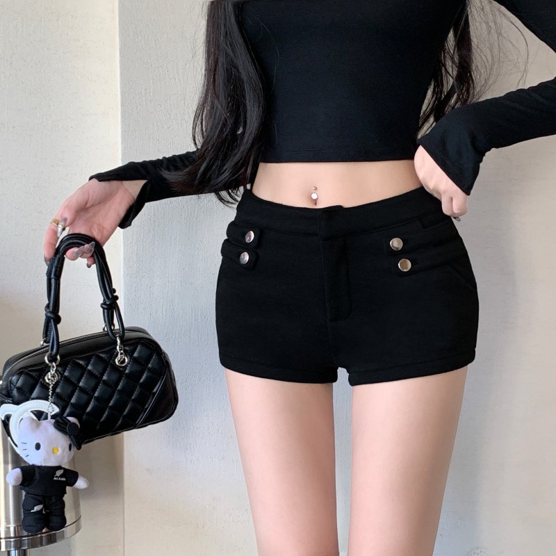 Real shot!  !  Black slim shorts with loops for women with versatile legs and long hips for hot pants