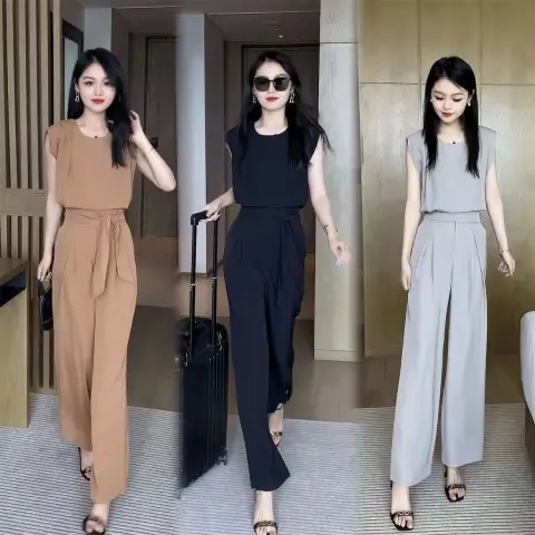 2025 Fat mm fashionable age-reducing high-end mother suit for women in summer loose flesh covering two-piece set