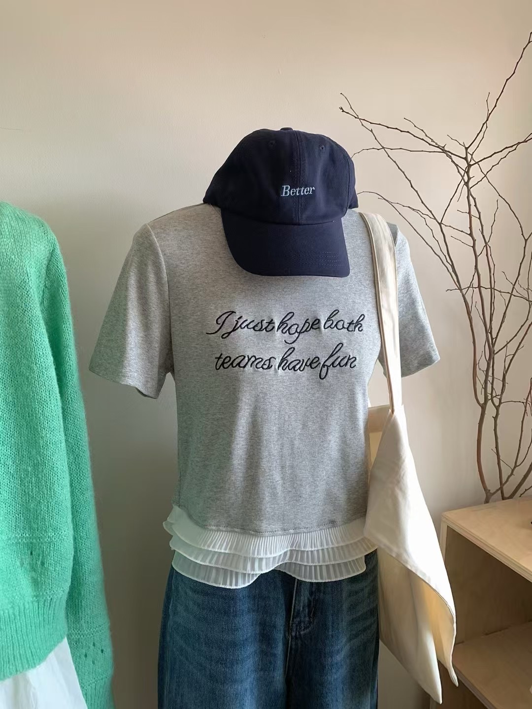 實拍～蕾絲花邊短袖女韓國新款設計感字母刺繡顯瘦T恤上衣