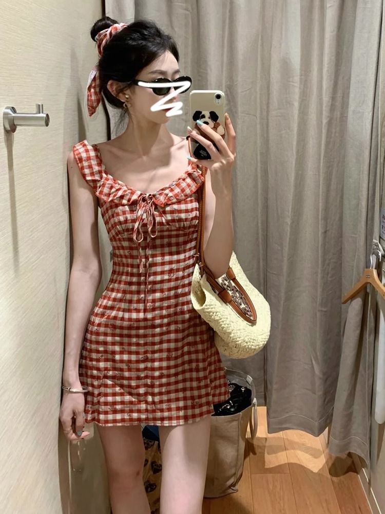 法式氣質紅色格子無袖連衣裙子女夏季2025新款小個子顯瘦收腰短裙