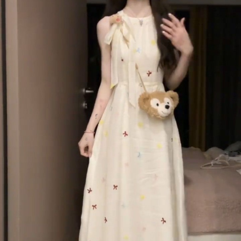 蝴蝶結甜美溫柔露肩無袖連衣裙2025夏季新款收腰顯瘦氣質百搭長裙