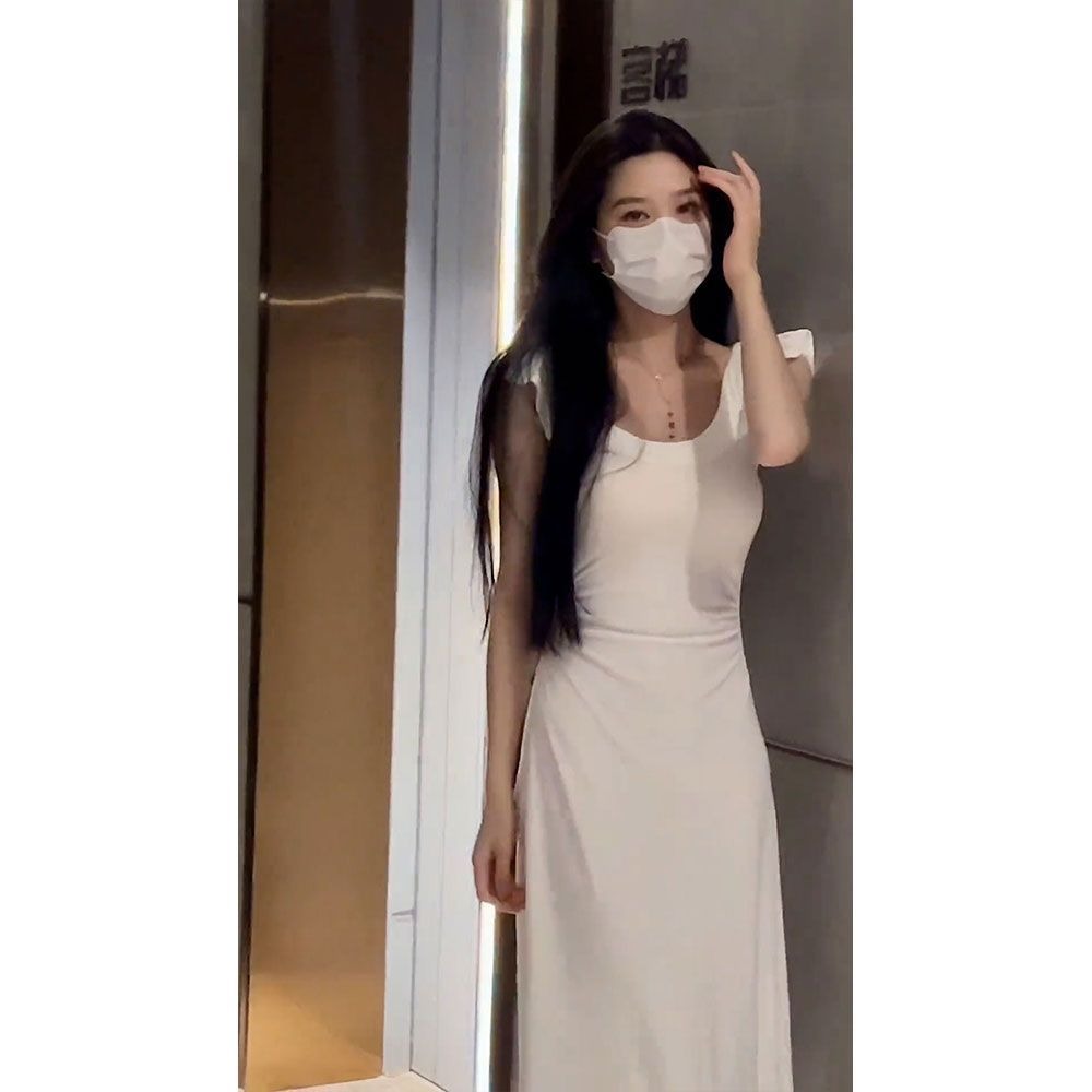 Coffee break French small flying sleeve suspender dress for women in summer 2025 new style waist-hugging and slimming A-line long skirt