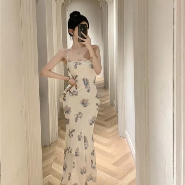 2025 elegant and elegant celebrity printed suspender fishtail dress fashionable and beautiful waist-tight bottoming dress for women