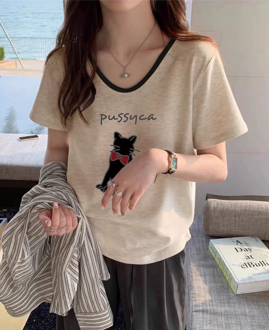 Design sense Korean contrasting color slim shoulder V-neck short-sleeved T-shirt for women in summer ins chic casual versatile top