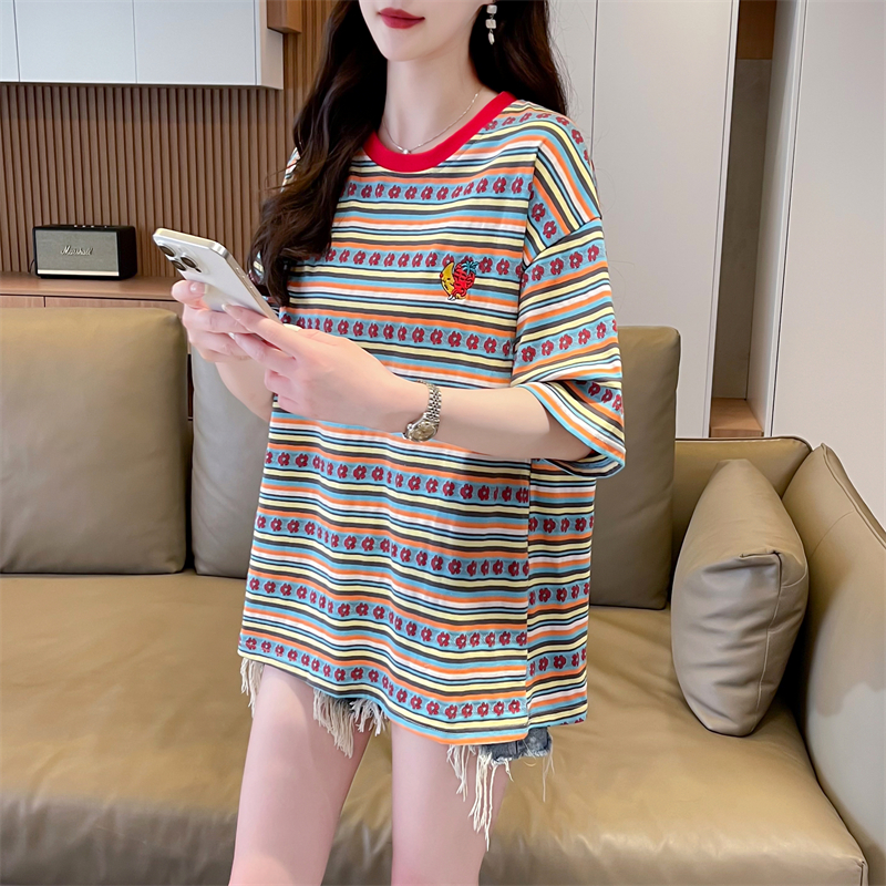 Real-life jacquard internet celebrity ins trendy super hot short-sleeved T-shirt for women in summer loose casual design niche versatile top