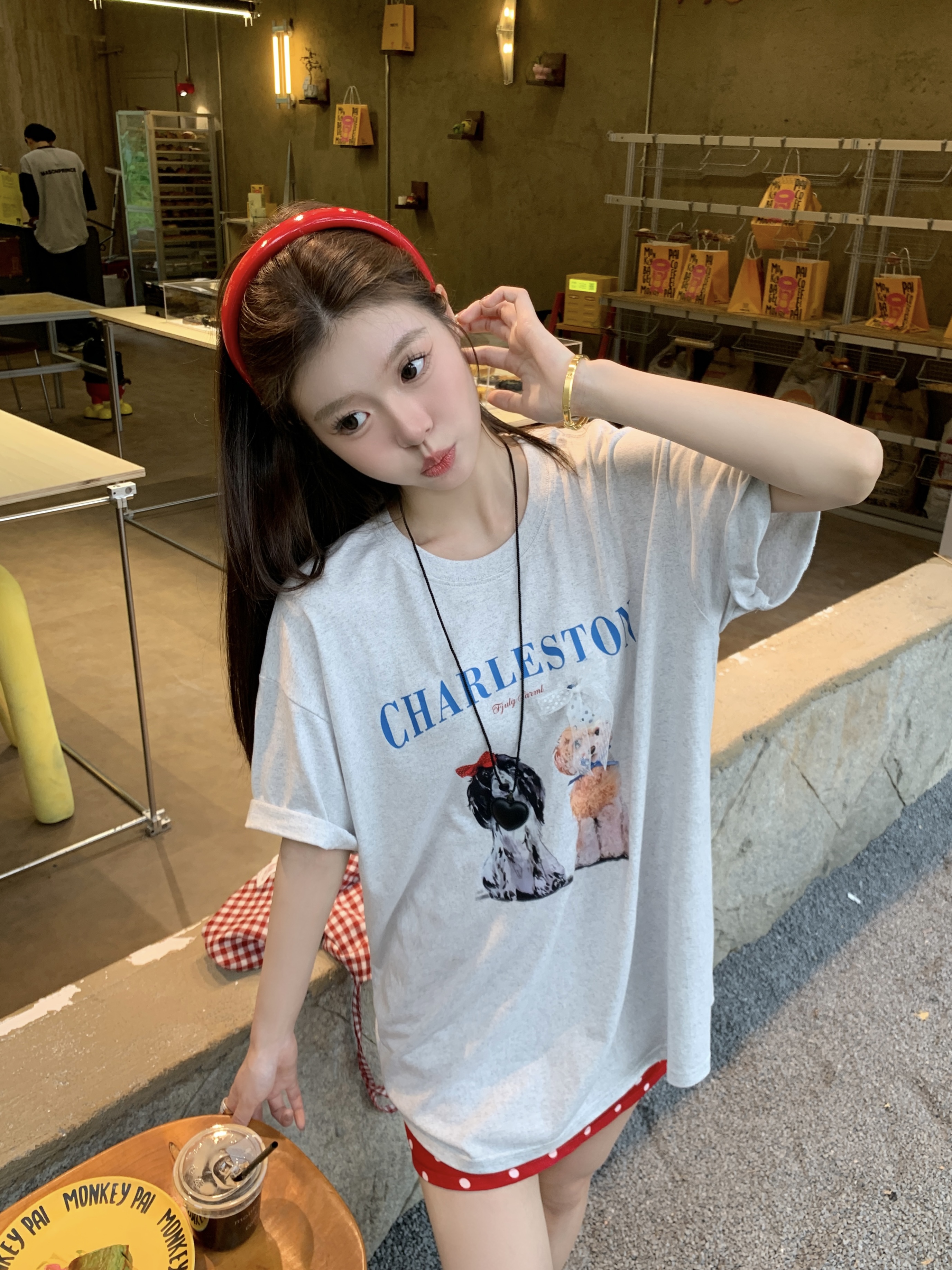 Real shot, new Korean version, sweet and age-reducing cartoon, cute dog, loose and versatile, lazy style T-shirt top for women