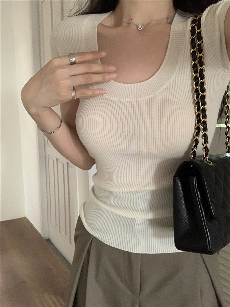 2025 summer new knitted thin low-neck hot girl pure and simple slim fit slim T-shirt top
