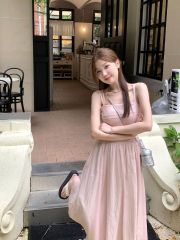 海邊度假法式連衣裙2025新款女粉色仙女裙子超仙森系吊帶裙女夏季