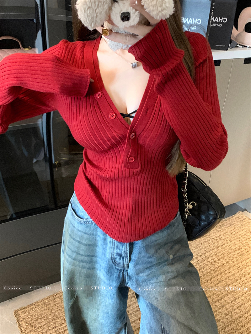 辣妹V領長袖紅色針織衫女裝春季小眾修身短款打底衫內搭黑色上衣