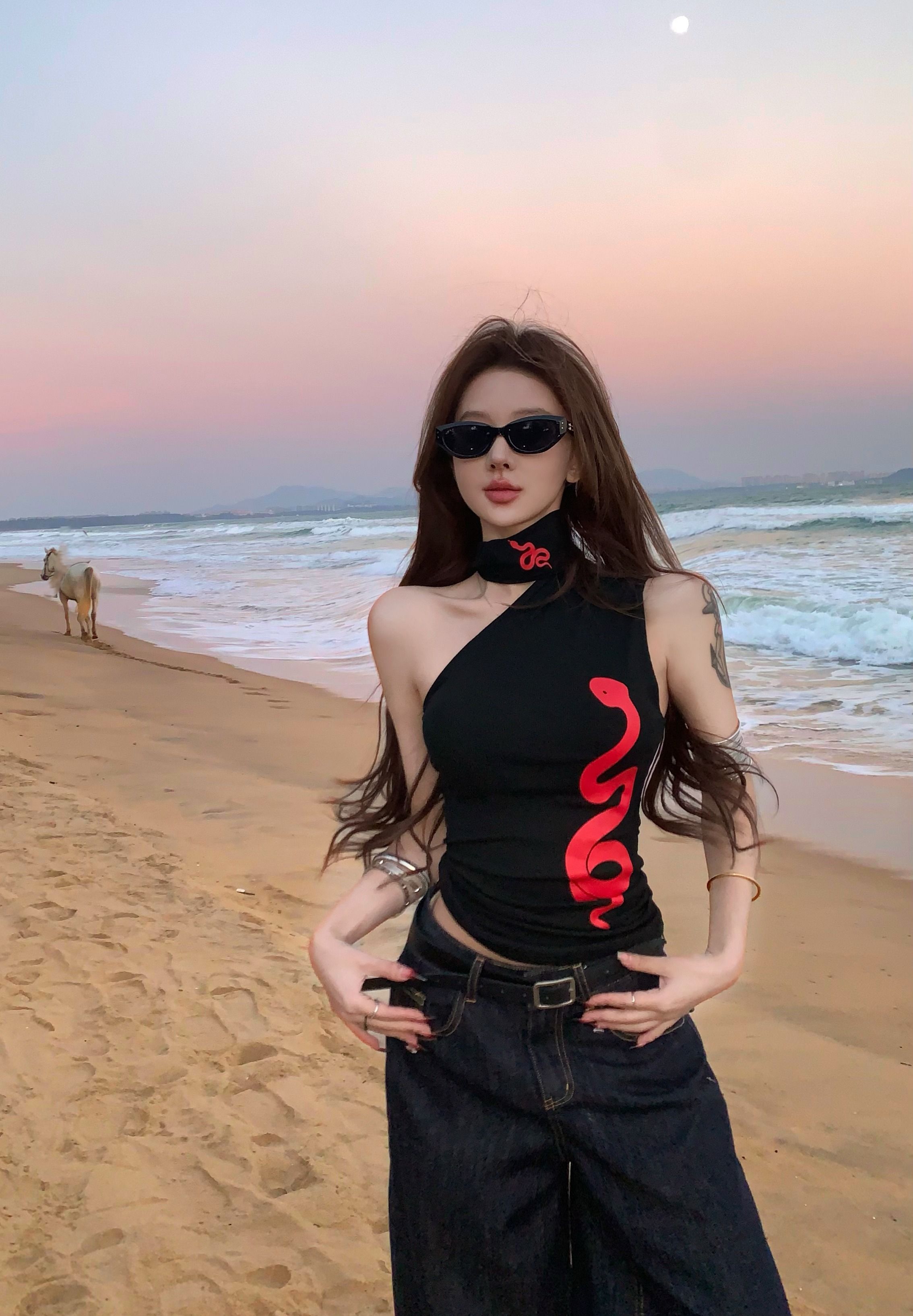 260g cotton suspender vest for women in summer slim fit inner wear design hot girl black sleeveless top