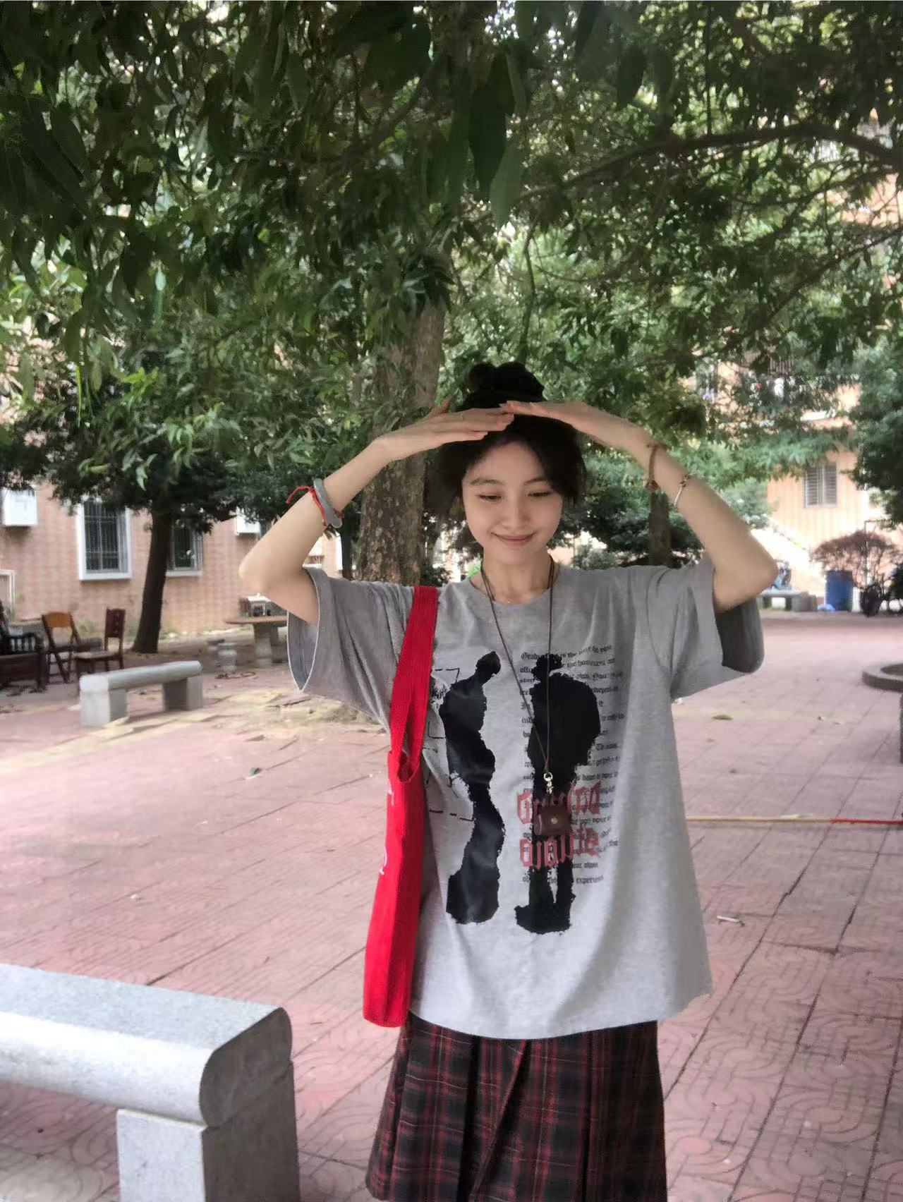 High-quality pure cotton 200g 100% cotton combed tight high-quality workmanship short-sleeved T-shirt for women