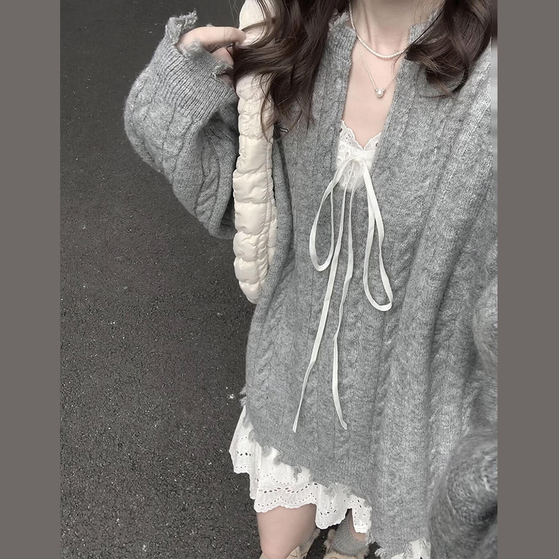 Early spring suit women's clothing 2025 new gray knitted sweater a-line skirt high-end temperament two-piece set