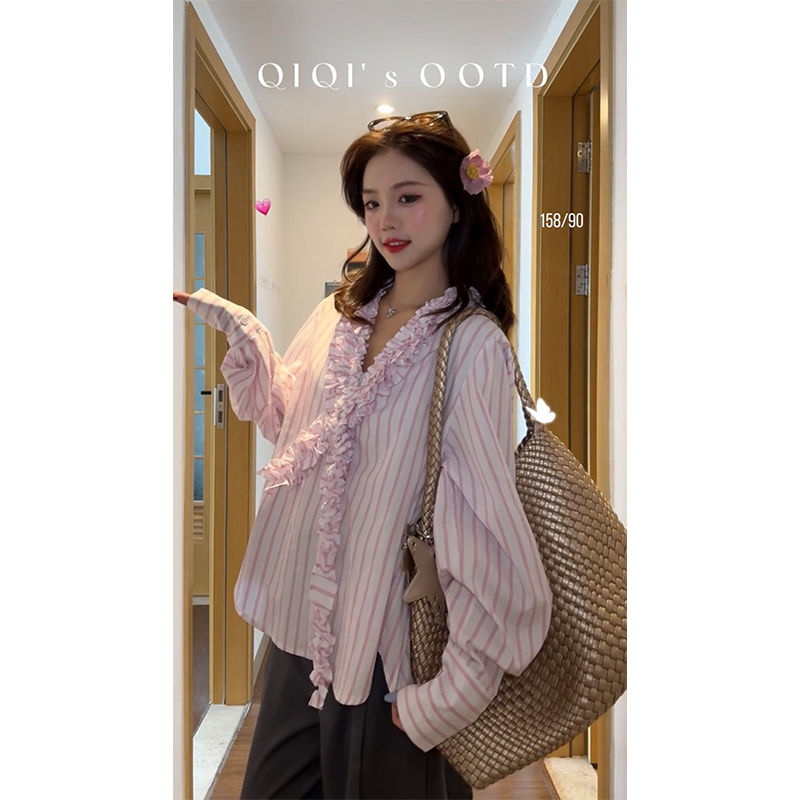2025 early spring new Korean age-reducing V-neck striped long-sleeved shirt top for women
