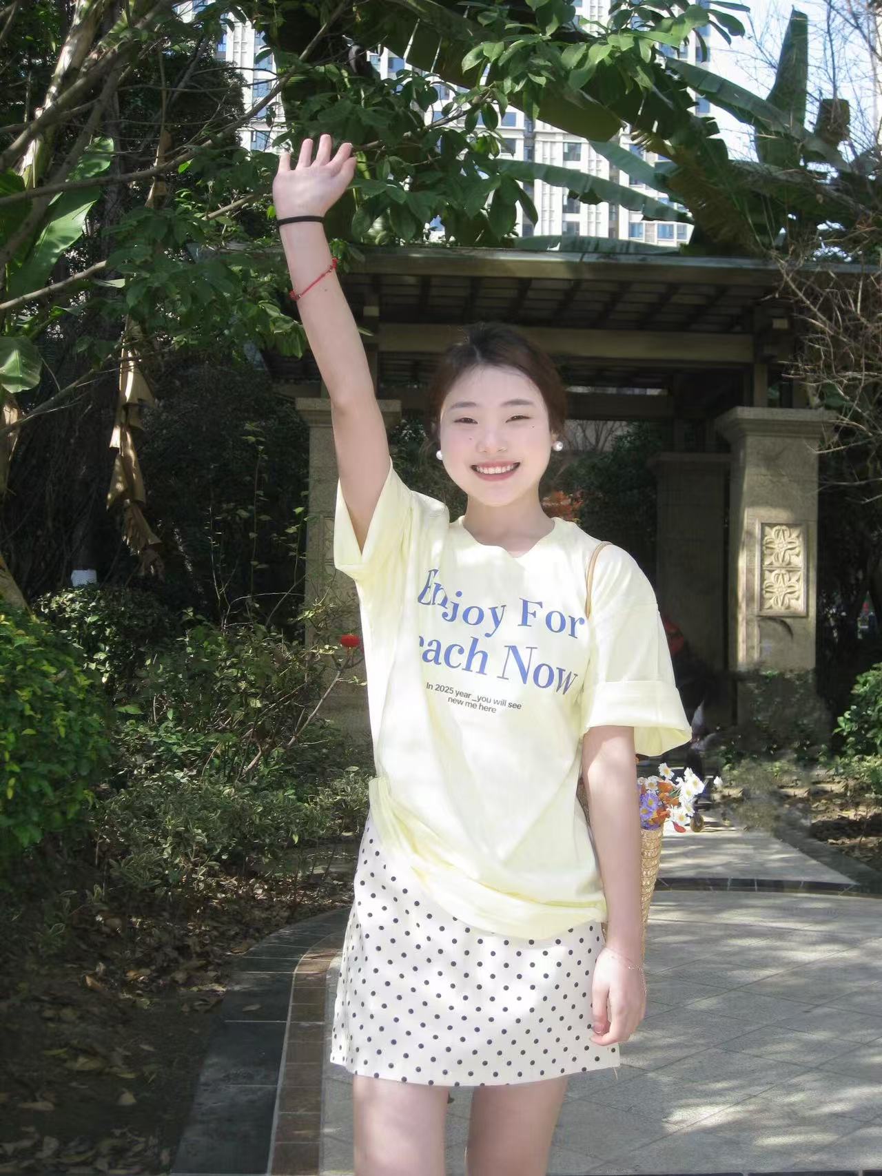 High-quality pure cotton 200g 100% cotton combed tight high-quality workmanship short-sleeved T-shirt for women