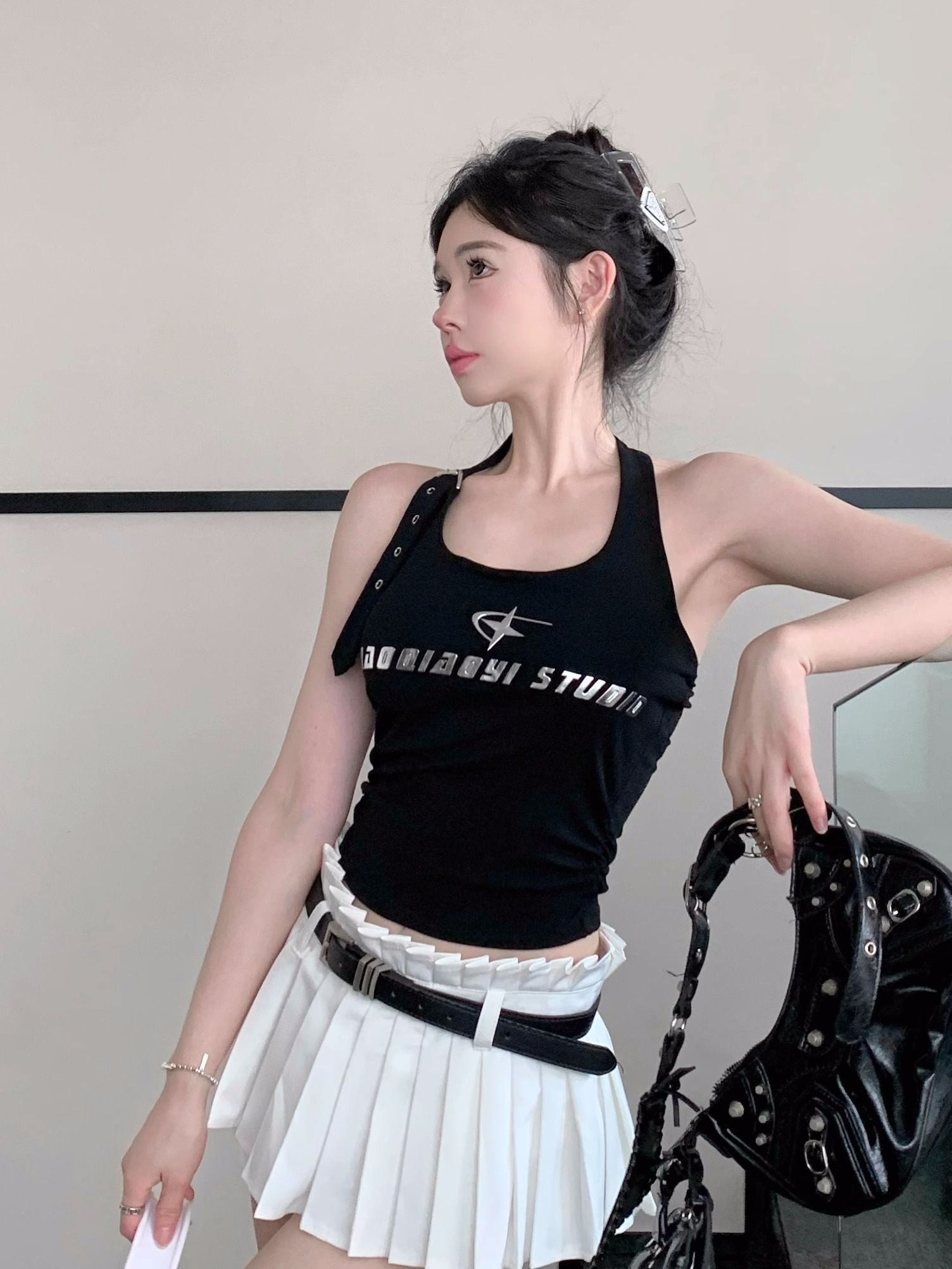 260 free-spirited hot girl black halter vest women's American short top