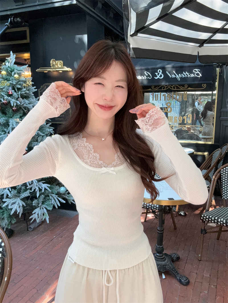 Real shot~ Women with long-sleeved tops in spring, lazy sweater, high-end pullover retro lace sweater