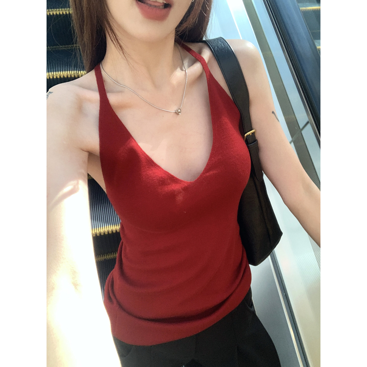 Real shot of summer Korean style V-neck halter neck simple beautiful back slimming 6 wool sweater underwear vest