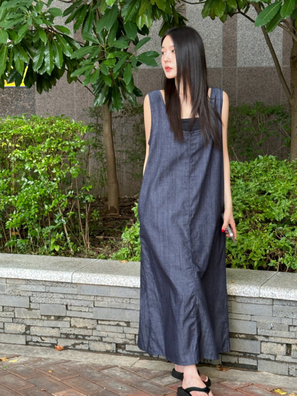 Korean chic summer new French simple sleeveless loose denim dress