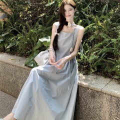 2025 Sky Blue Pleated Streamer Square Collar Long Skirt Women's Early Spring New French Slim Sling Sling Dress