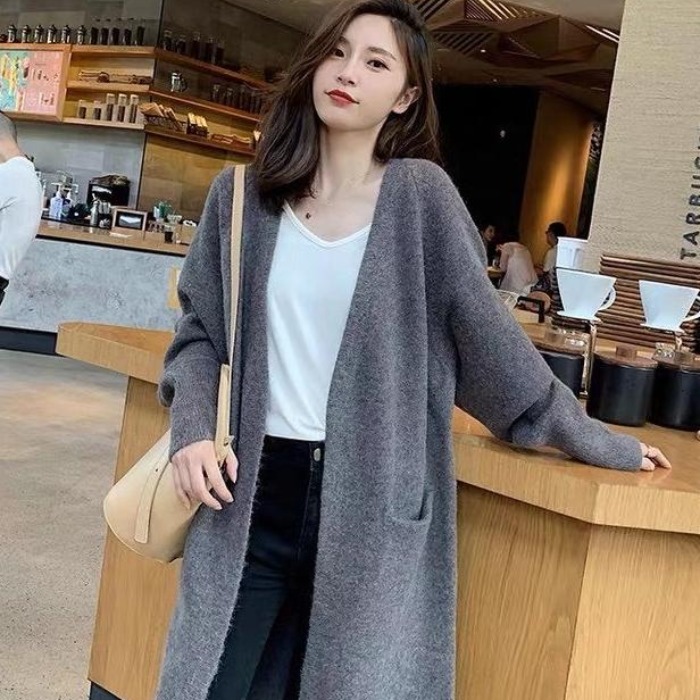 Lazy style mid-length sweater jacket for women in autumn and winter new Korean style loose slim V-neck knitted cardigan with trendy outfit