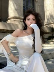 260g cotton irregular streamer off-shoulder long-sleeved T-shirt makes you look slim and unique niche design off-shoulder top for women