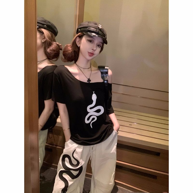 Colorful cotton pull-up small snake print off-shoulder short-sleeved T-shirt for women in summer loose hot girls top