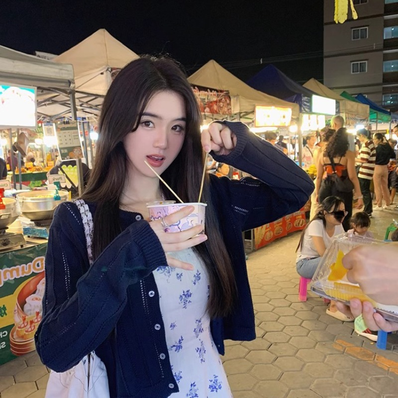 Navy blue round neck knitted cardigan jacket for women's spring and autumn new French high-end short long-sleeved top
