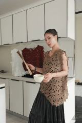 2025復古法式V領外穿鏤空鈎花寬鬆背心春秋季小眾顯瘦慵懶風罩衫