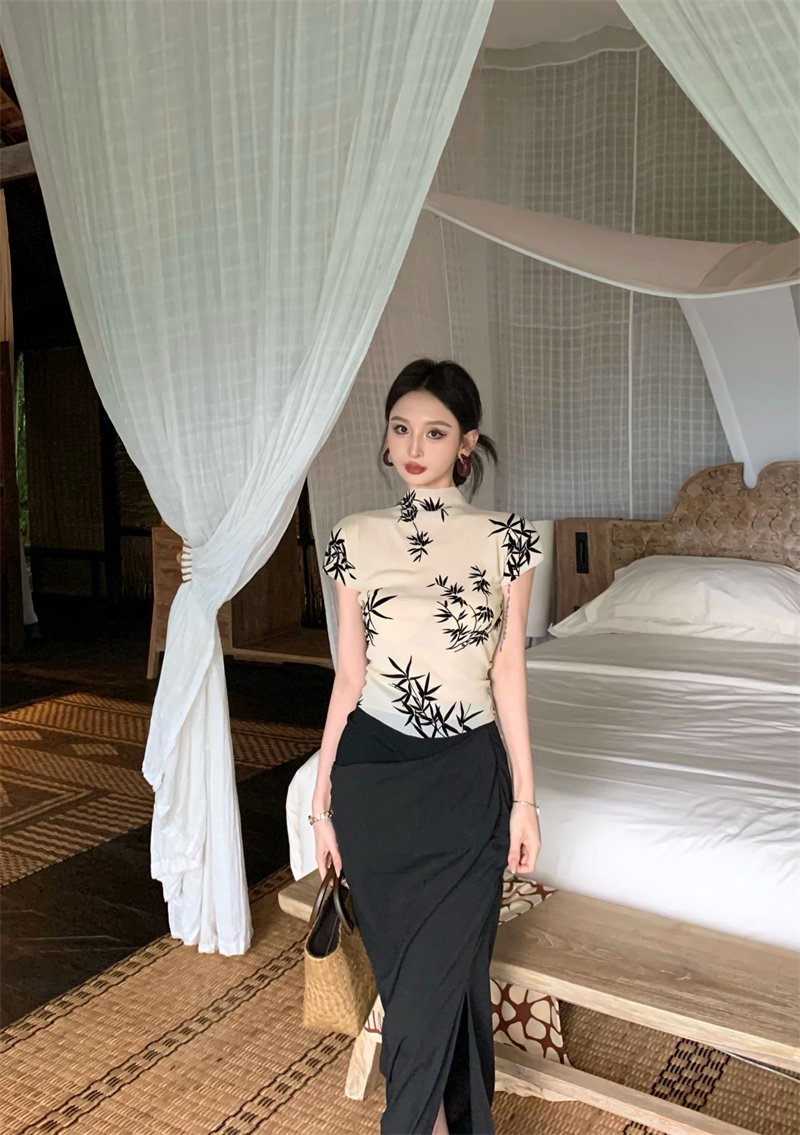 Real shot of new Chinese style pure desire design slim and slim and slightly transparent top skirt suit
