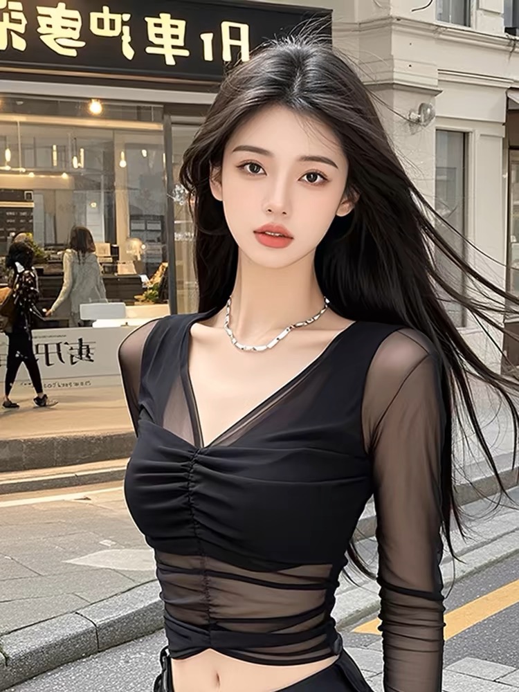 官圖黑色V領長袖網紗拼接短款上衣女