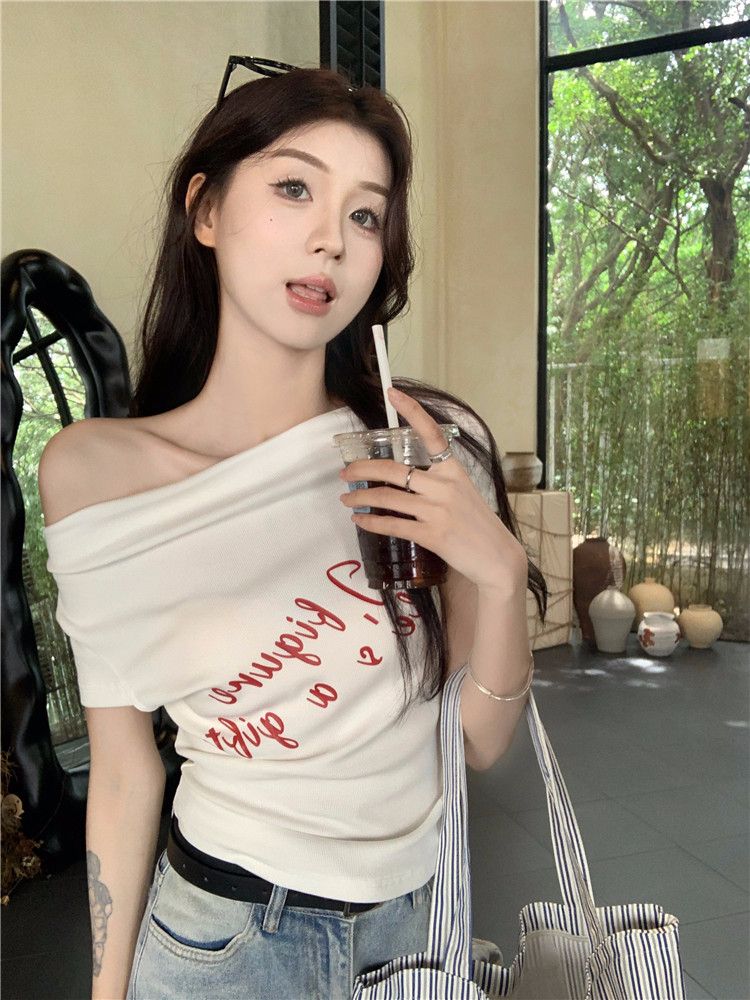 260g cotton, one-length collar white short-sleeved slim T-shirt letter printing, slim and versatile short off-shoulder top