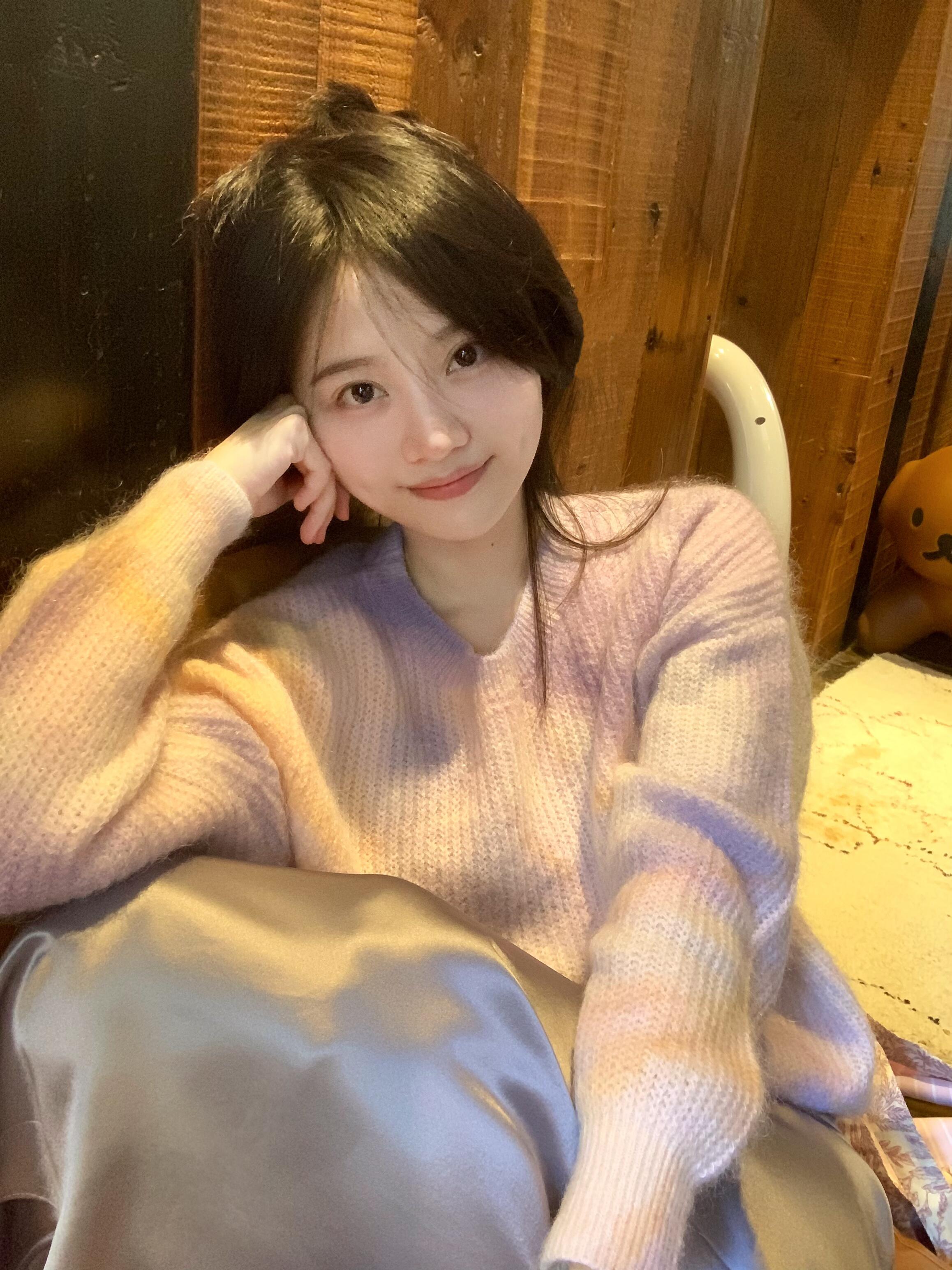 Small gradient color base shirt top knit sweater for women 2025 new spring and autumn lazy style outside pullover sweater