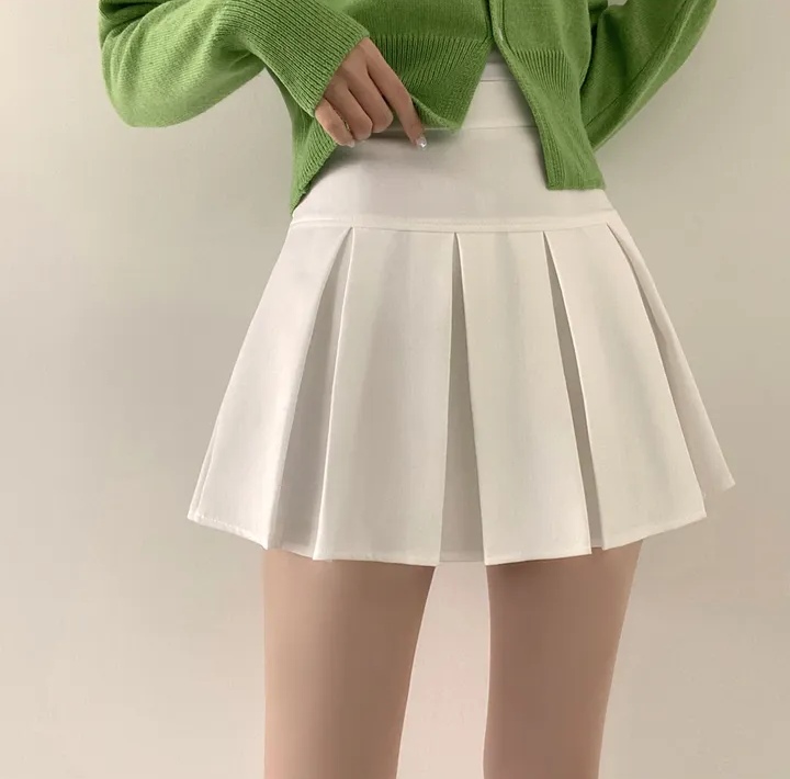 Korean chic slim high waist pleated skirt retro college style age-reducing and anti-exposure A-line skirt