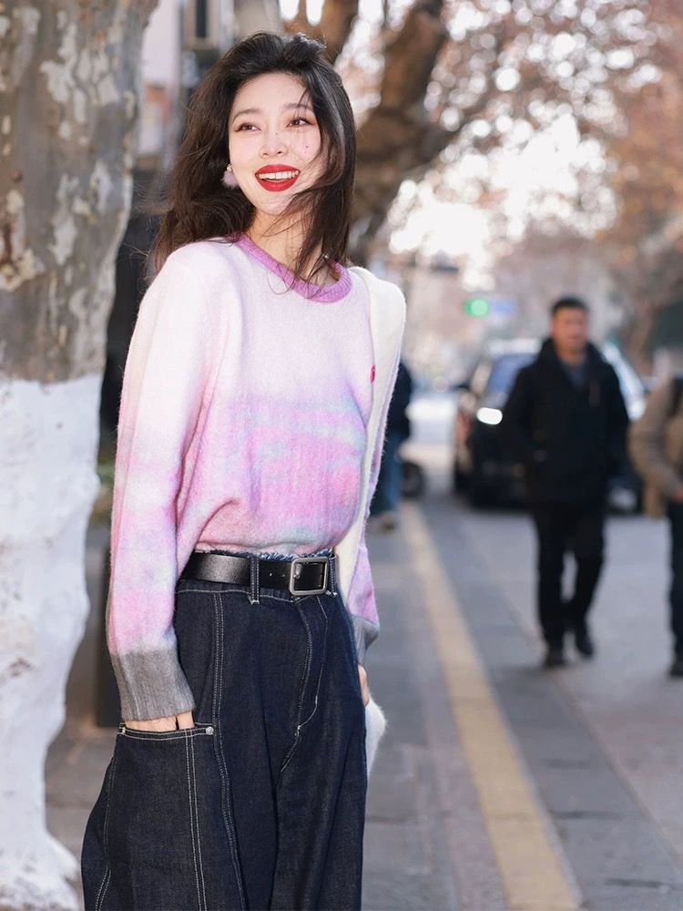 French smudged cloud gradient unique sweater 2025 new design and temperament soft and glutinous short knitted top