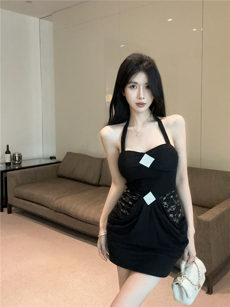 ~Shot~ Stylish Lady Slip dress with V-neck, Women's Summer 2025 Lace Patchwork Fitted Waist Hip Skirt