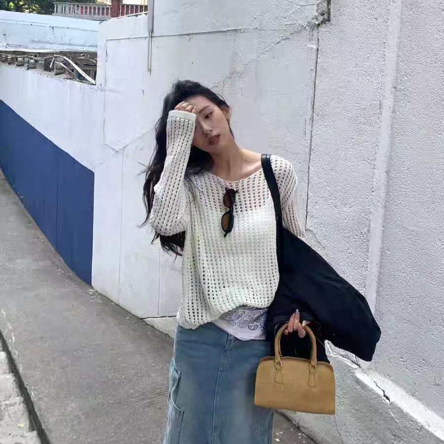 2025 Aesthetic Hollow Knit Top for Women - Spring Style, Commute-Friendly, Versatile, Loose Fit, Round Neck, Long Sleeve Base Layer Shirt