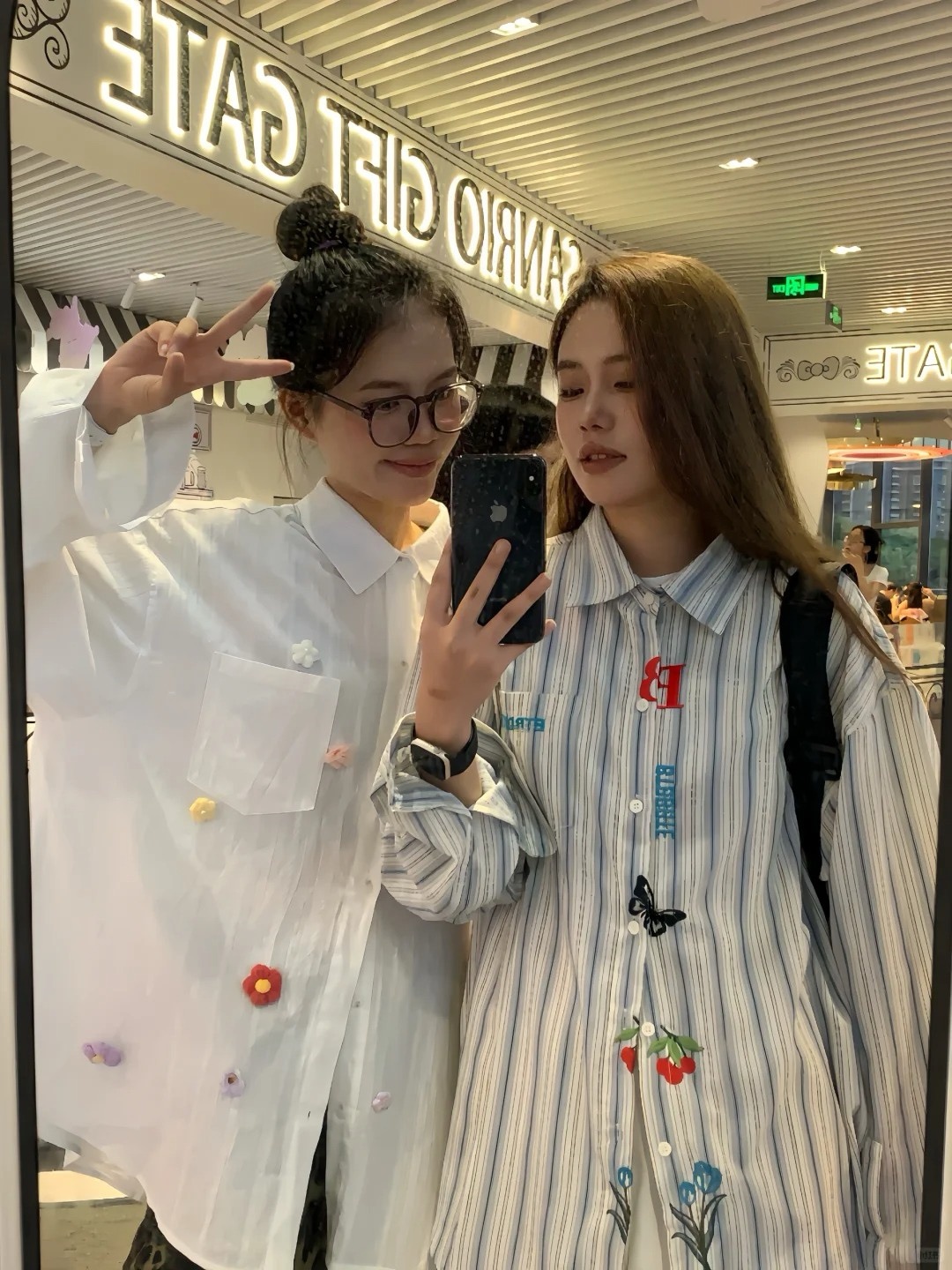 原版走線工整，適合品質店鋪刺繡條紋襯衫藍色